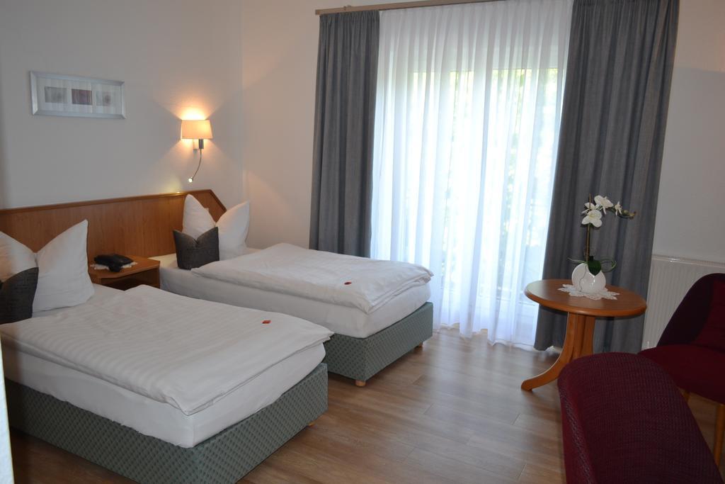 Hotel & Restaurant Zur Linde 프라이탈 외부 사진