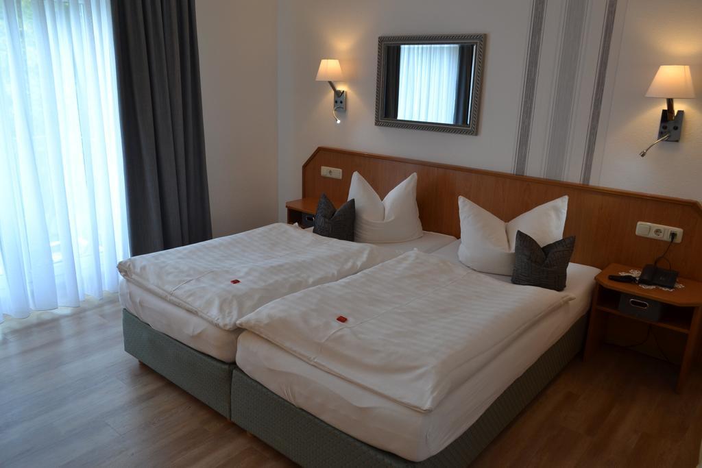 Hotel & Restaurant Zur Linde 프라이탈 외부 사진