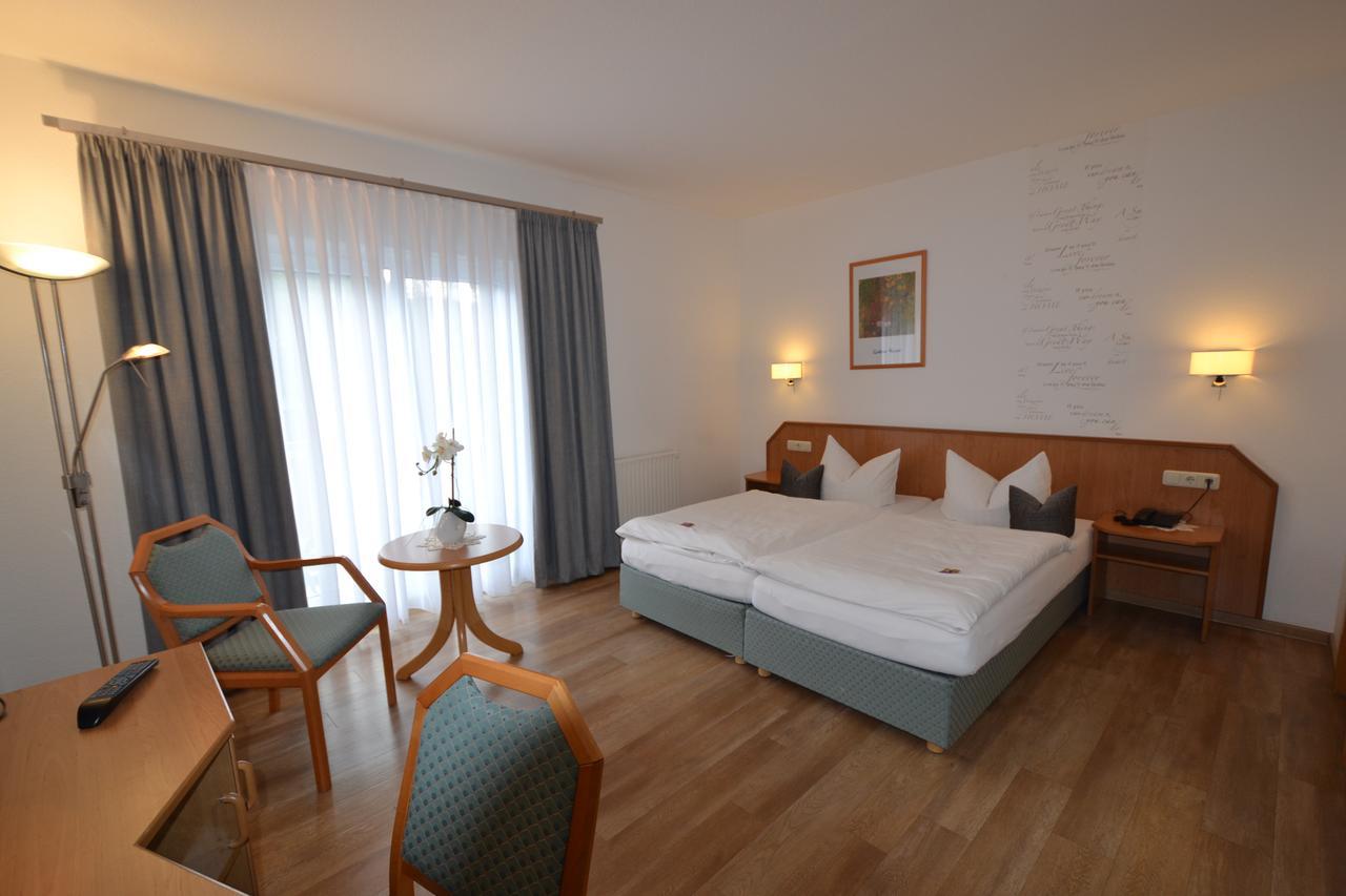 Hotel & Restaurant Zur Linde 프라이탈 외부 사진